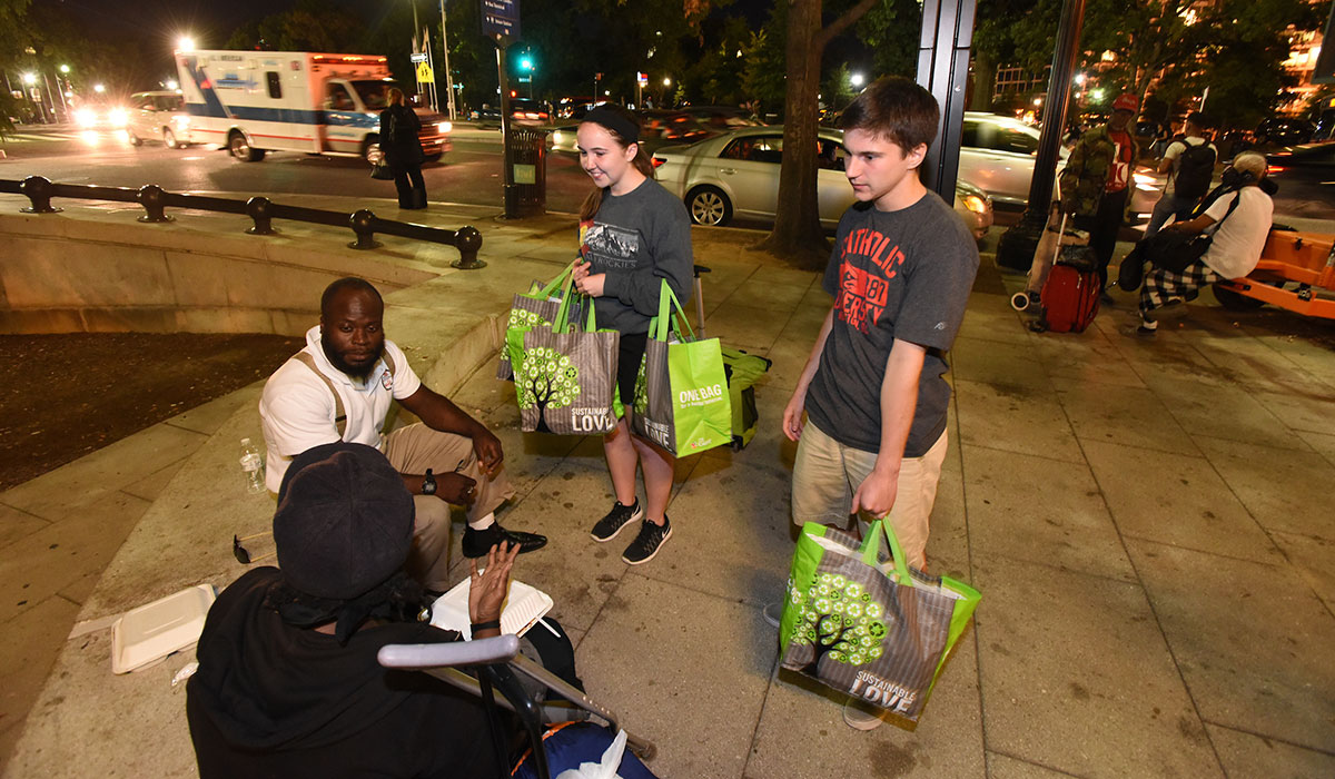 Students on a Homeless Food Run
